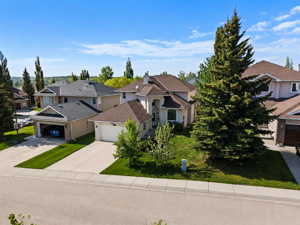 28 Mt Norquay Gate SE photo 2