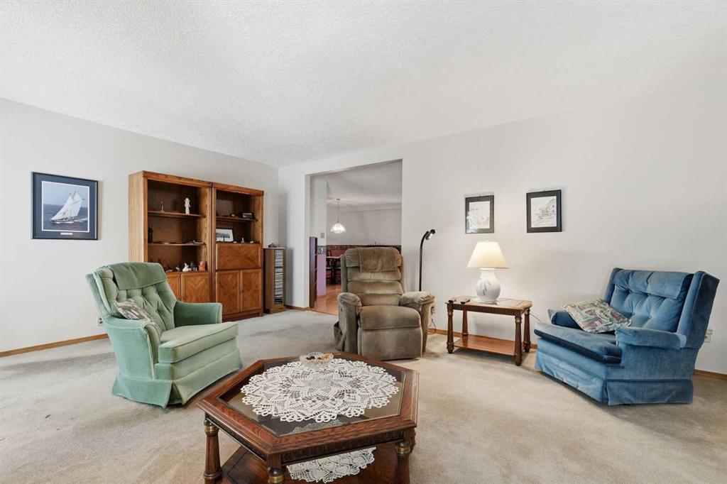 22A Woodmeadow Close SW photo 5