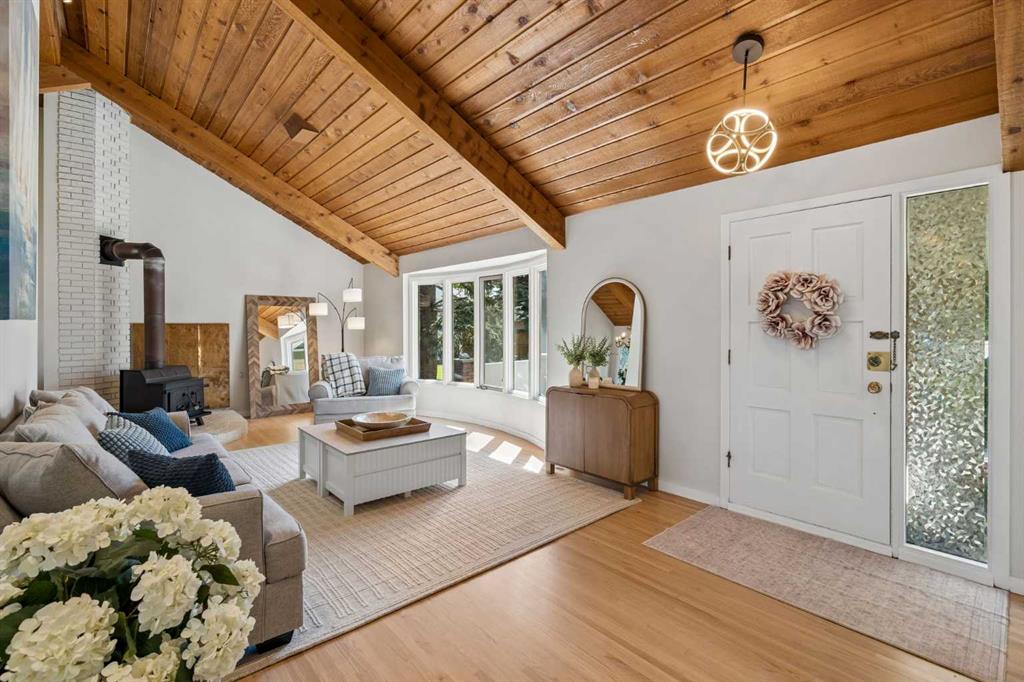 7 Brookpark Bay SW photo 3
