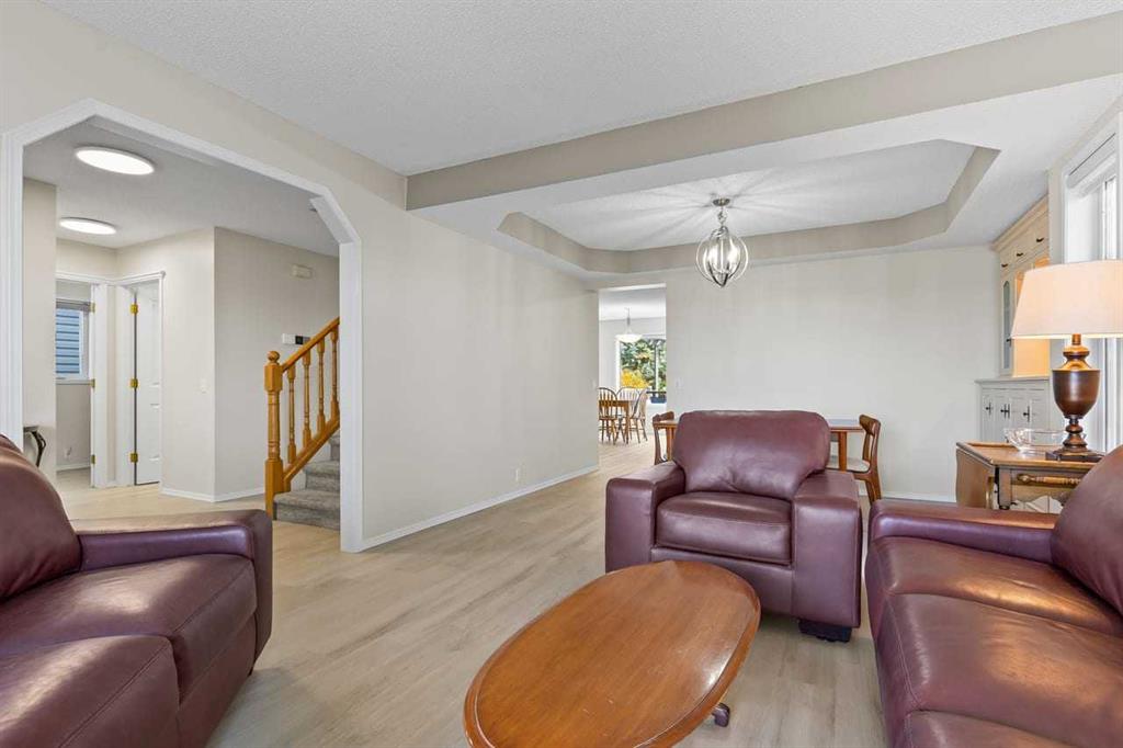 368 Sienna Park Drive SW photo 5
