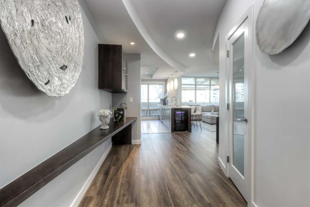 530 12 Avenue SW #604 photo 5