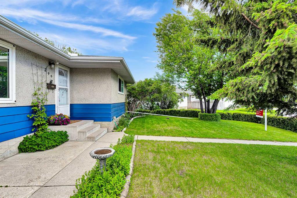 244 Travis Place NE photo 3