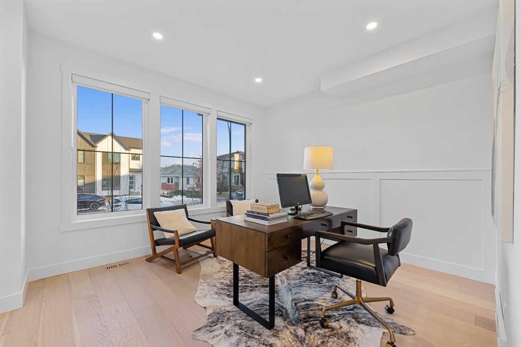 1417 41 Street SW photo 4