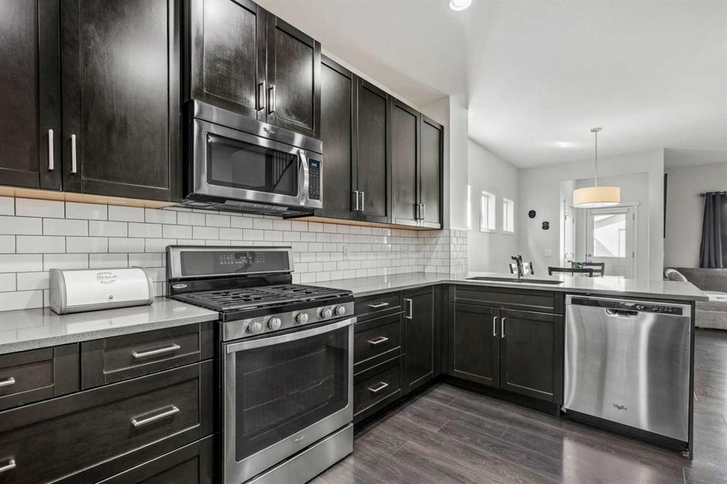 432 Marquis Heights SE photo 5