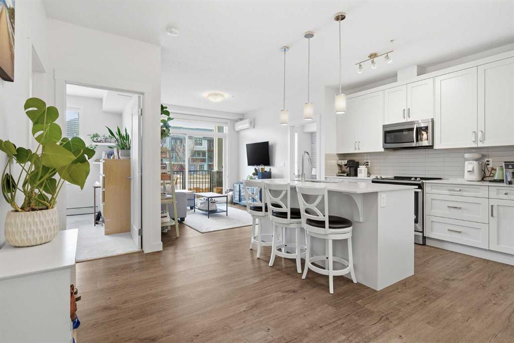 20 Walgrove Walk SE #104