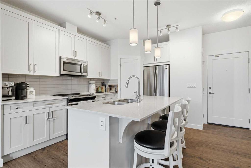20 Walgrove Walk SE #104 photo 5