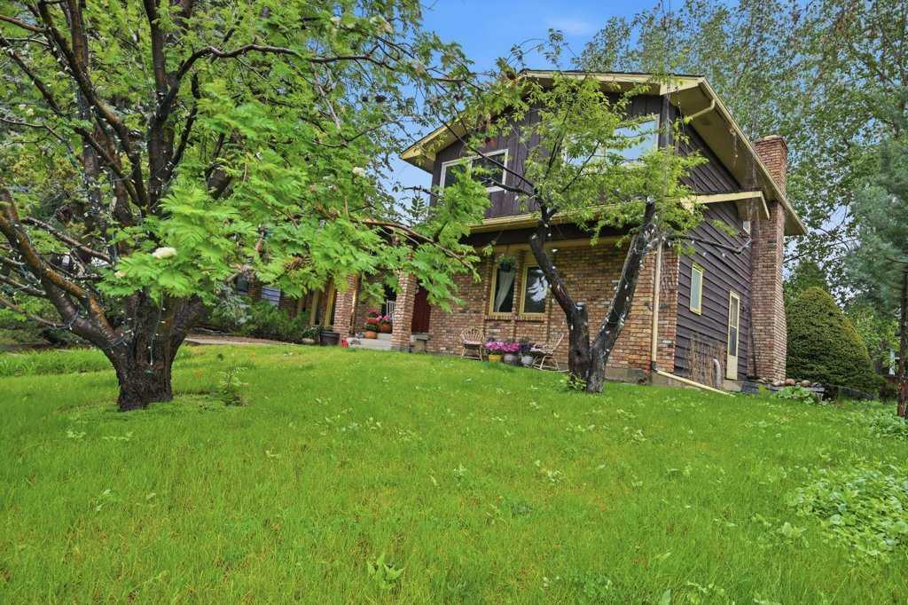 9824 19 Street SW photo 2