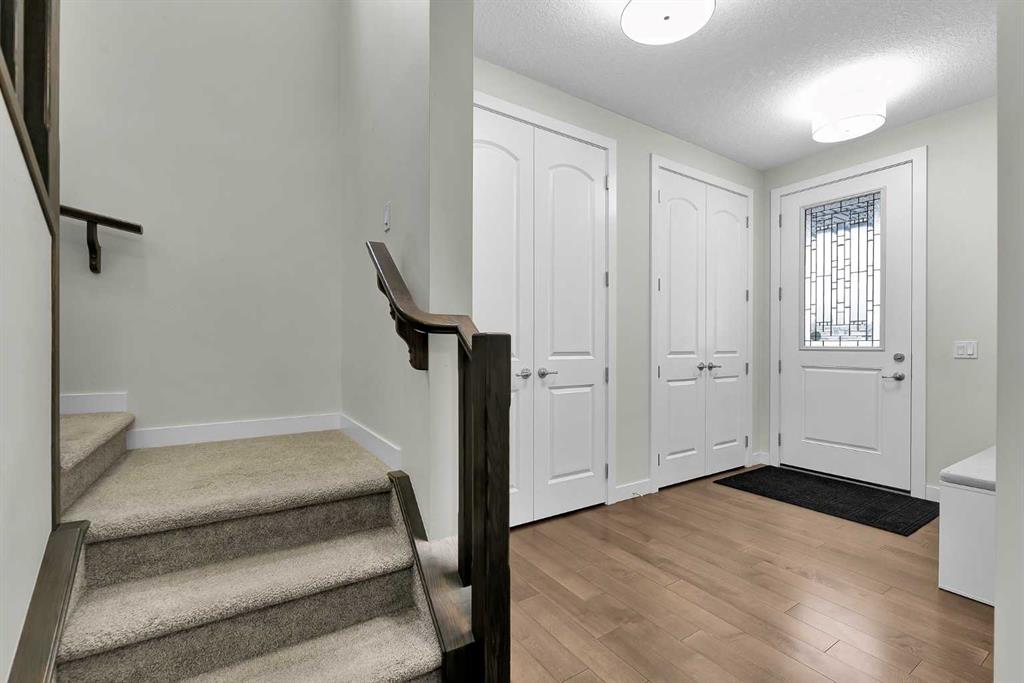 55 Walden Place SE photo 3
