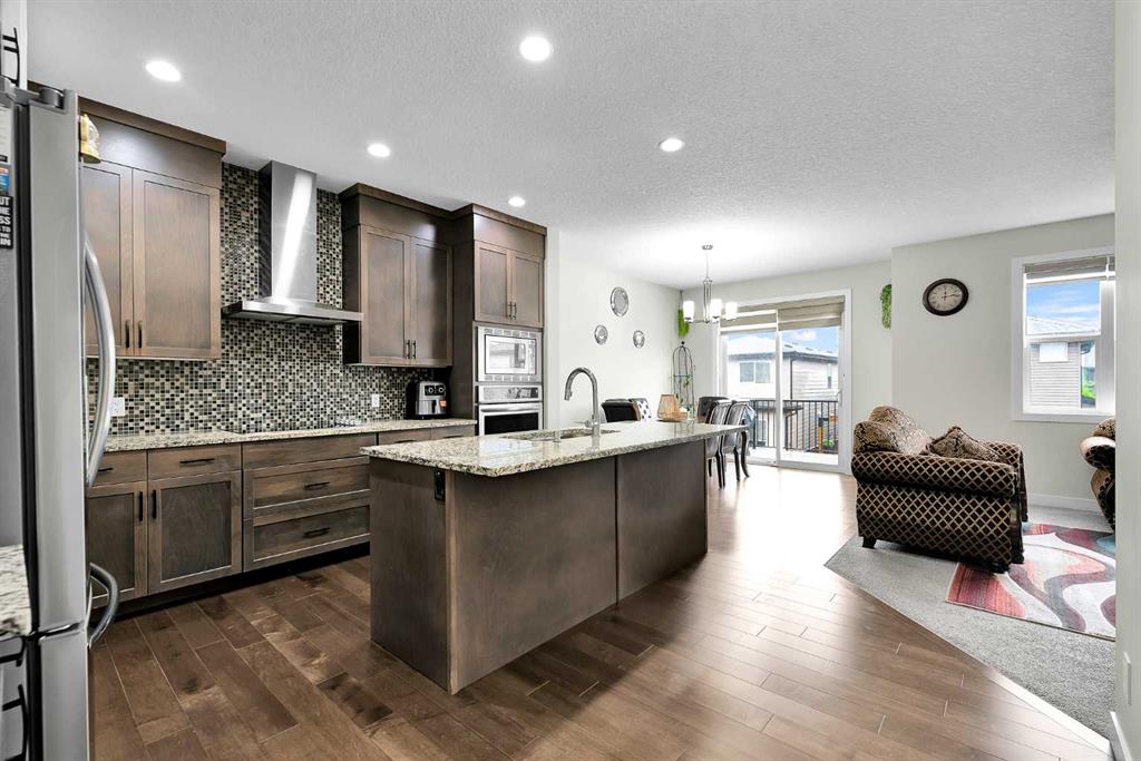 55 Walden Place SE photo 5