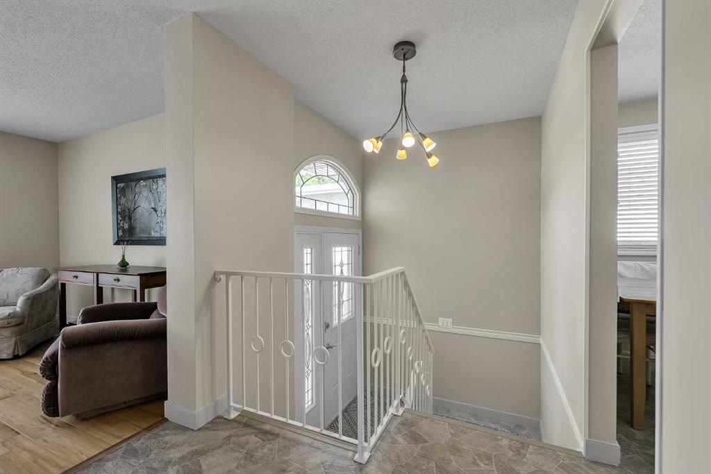 99 Huntford Road NE photo 3