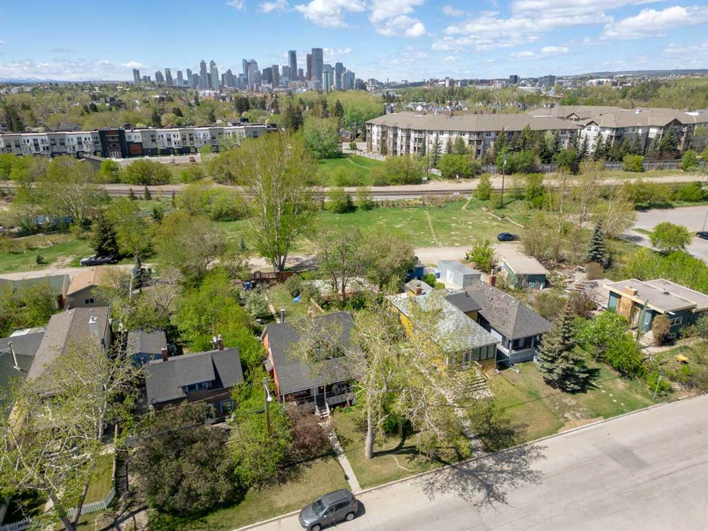 1613 17A Street SE photo 4