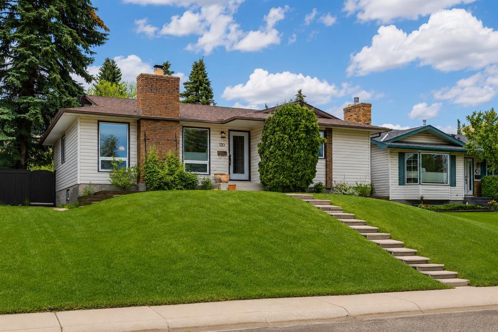 120 Silverthorn Way NW