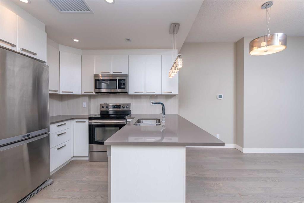225 11 Avenue SE #809 photo 5