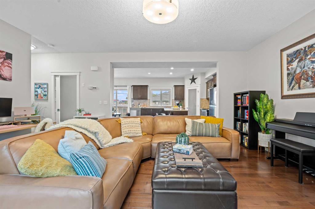 1916 36 Street SW #3 photo 5