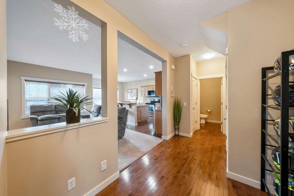 1625 Copperfield Boulevard SE photo 3