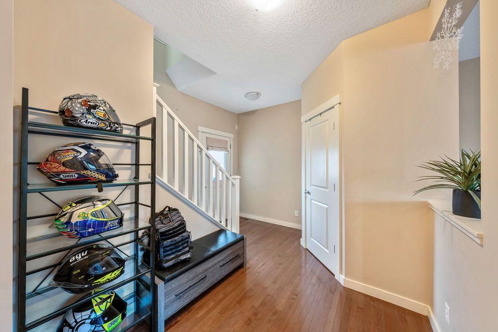 1625 Copperfield Boulevard SE photo 4