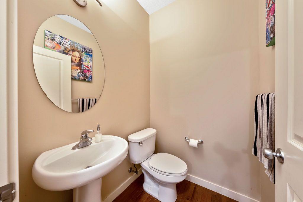 1625 Copperfield Boulevard SE photo 5