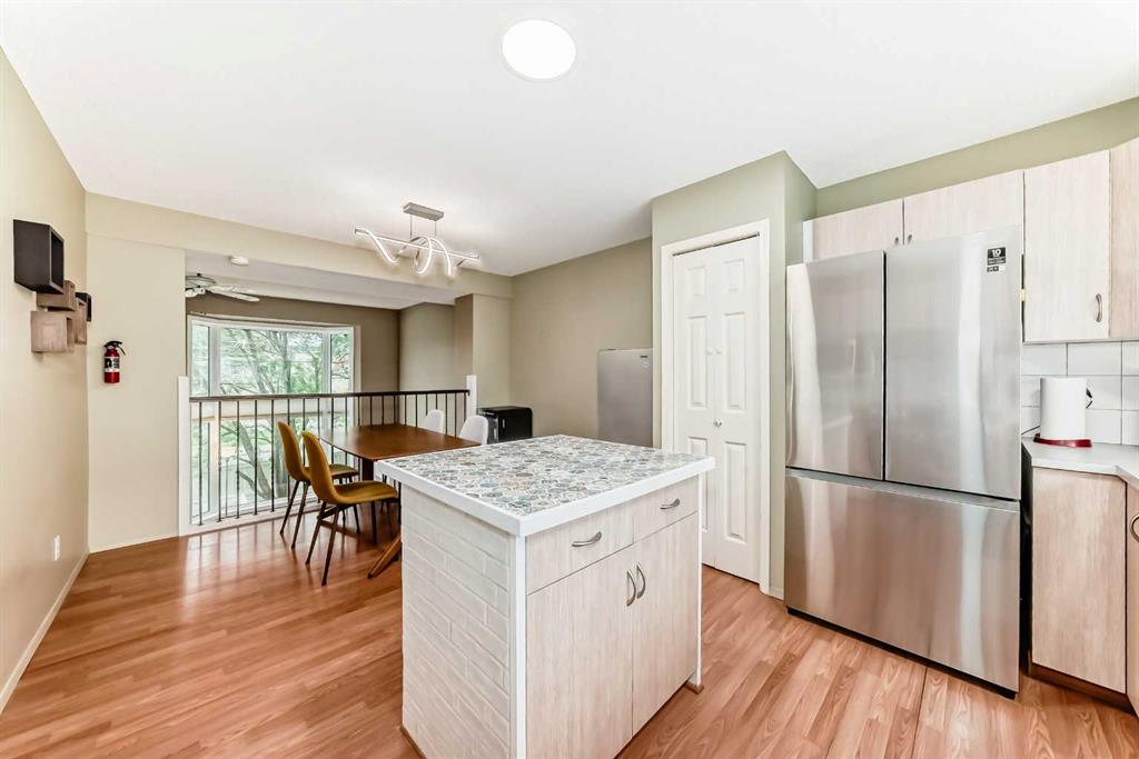 4 Glenbrook Villas SW photo 4