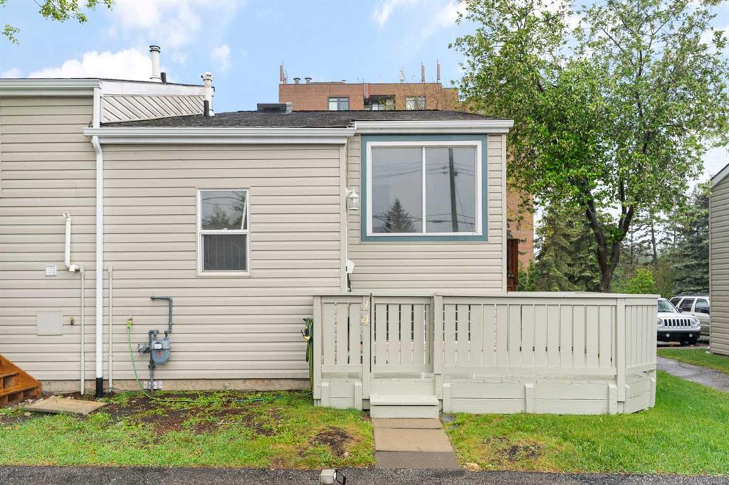 8544 48 Avenue NW #14 photo 4