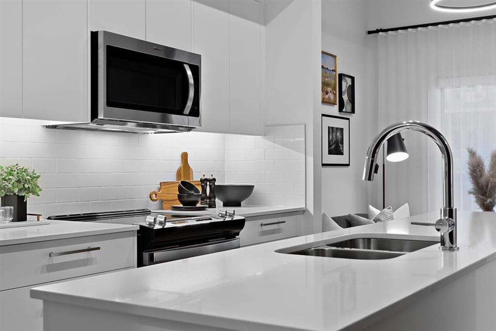 310 15 Avenue SW #516 photo 3