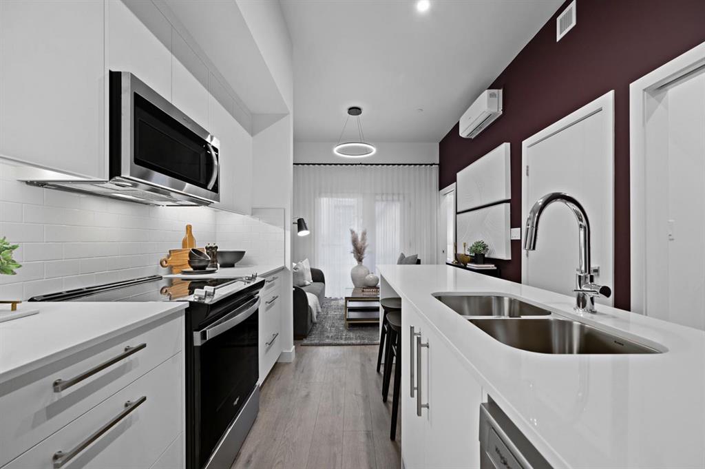 310 15 Avenue SW #516 photo 5