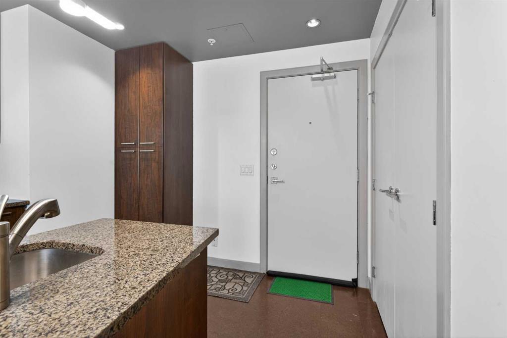220 12 Avenue SE #1906 photo 5