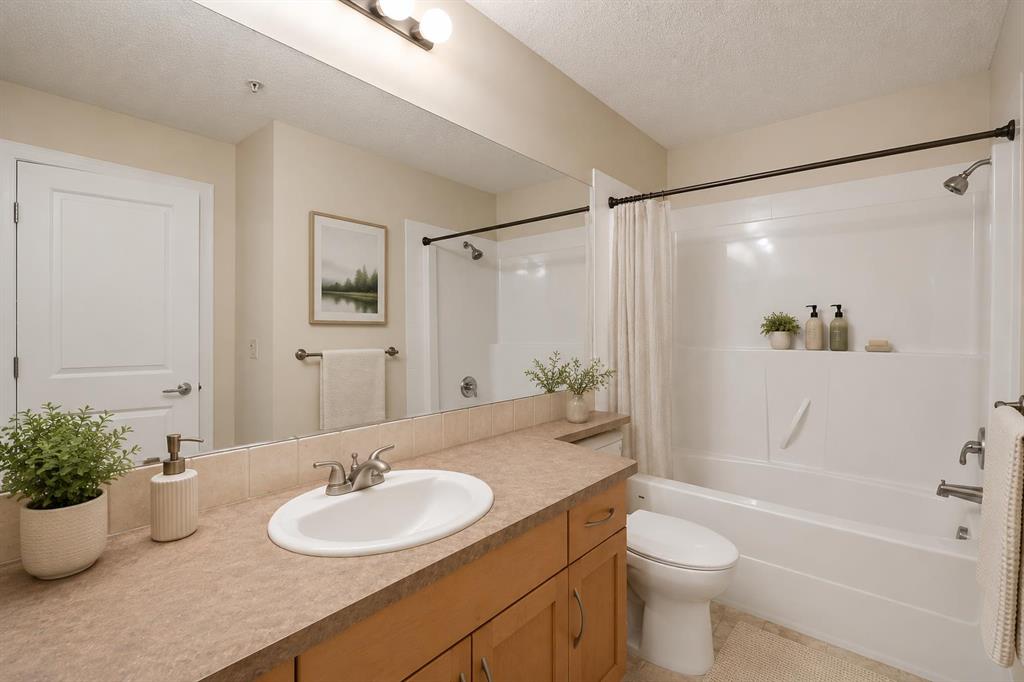 2233 34 Avenue SW #128 photo 5