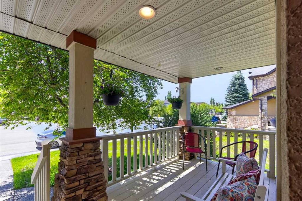 122 Discovery Ridge Way SW photo 4