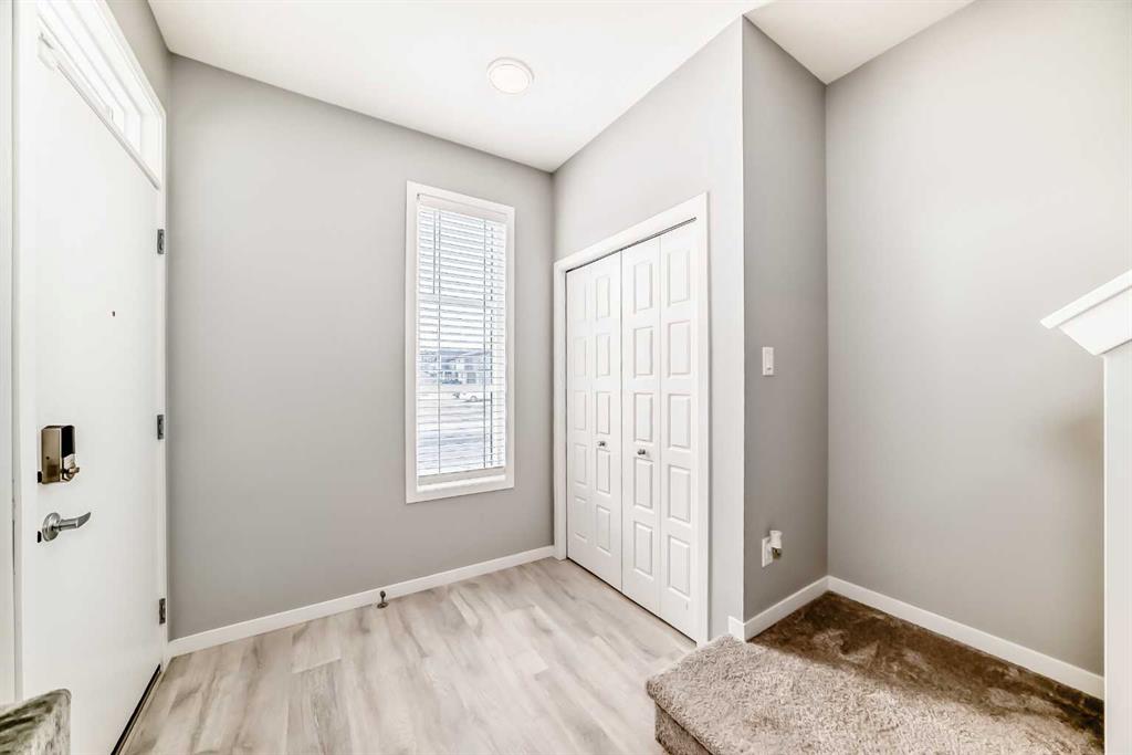 220 Cornerstone Grove NE photo 4
