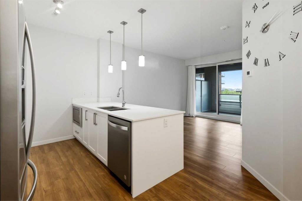 122 Mahogany Centre SE #212 photo 4