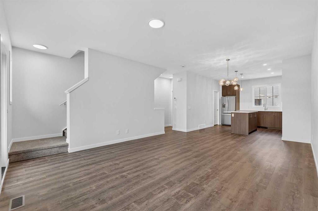 40 Creekside Way SW #105 photo 3
