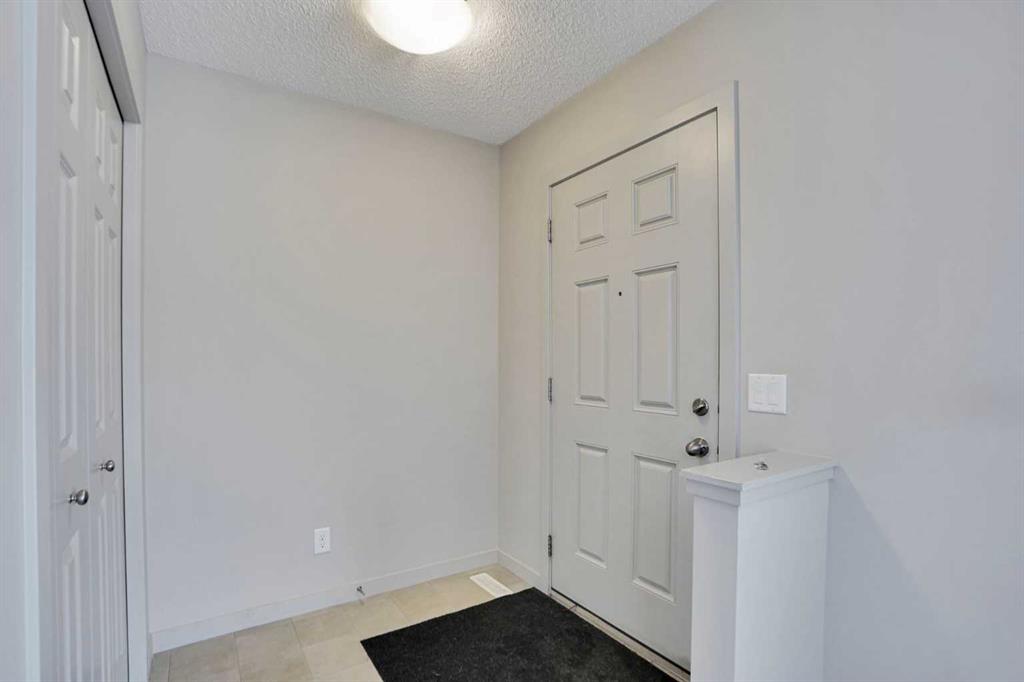 422 Legacy Village Way SE photo 4