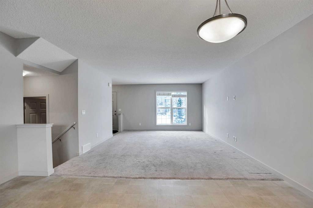 422 Legacy Village Way SE photo 5