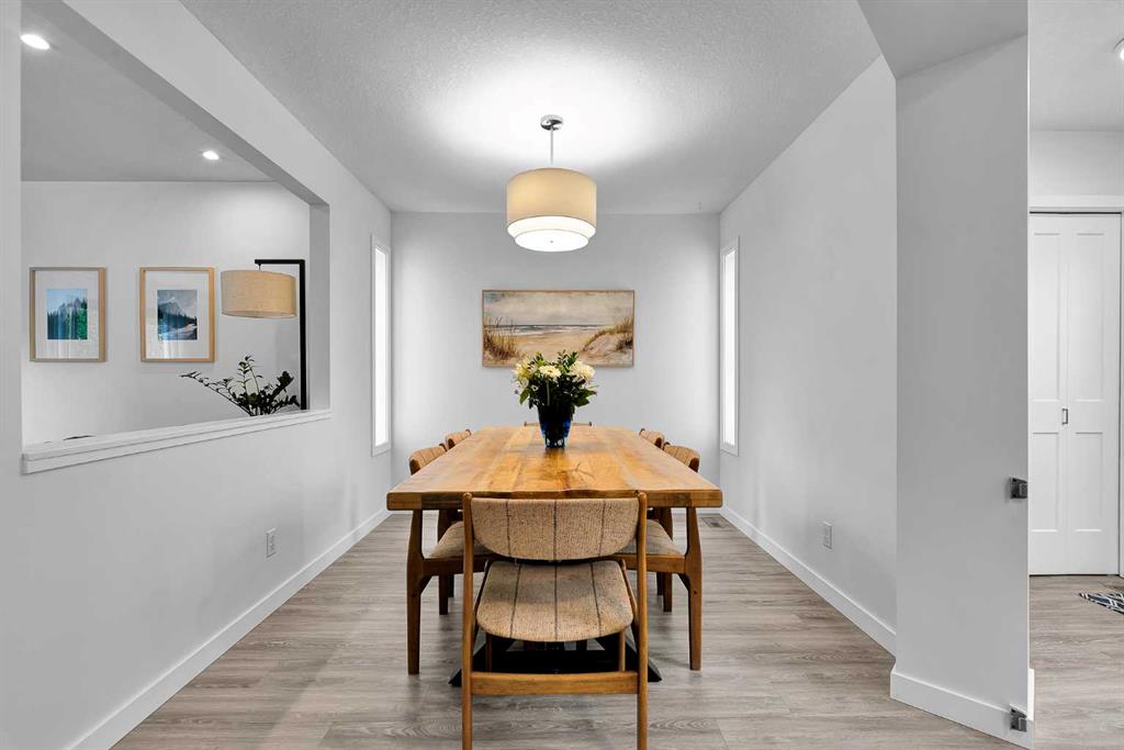 272 Douglas Glen Boulevard SE photo 3