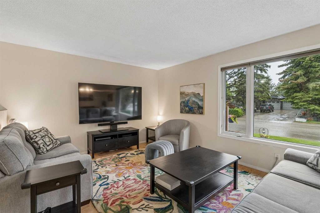 1403 104 Avenue SW photo 5