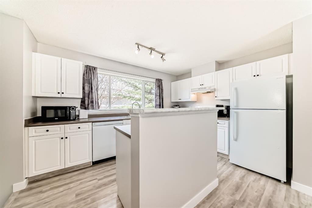 252 Prestwick Acres Lane SE photo 5