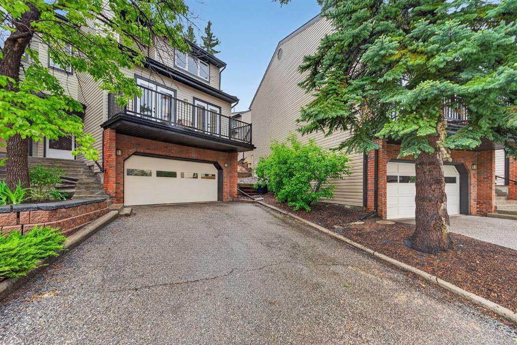 448 Strathcona Drive SW #4 photo 2