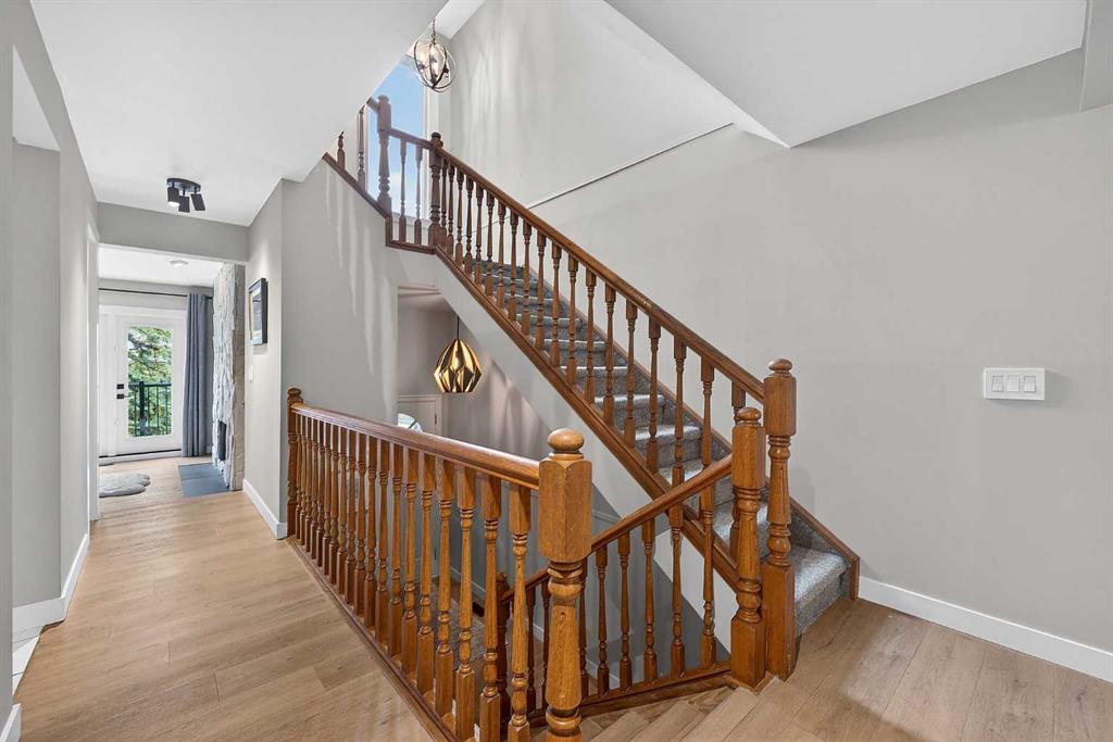 448 Strathcona Drive SW #4 photo 4