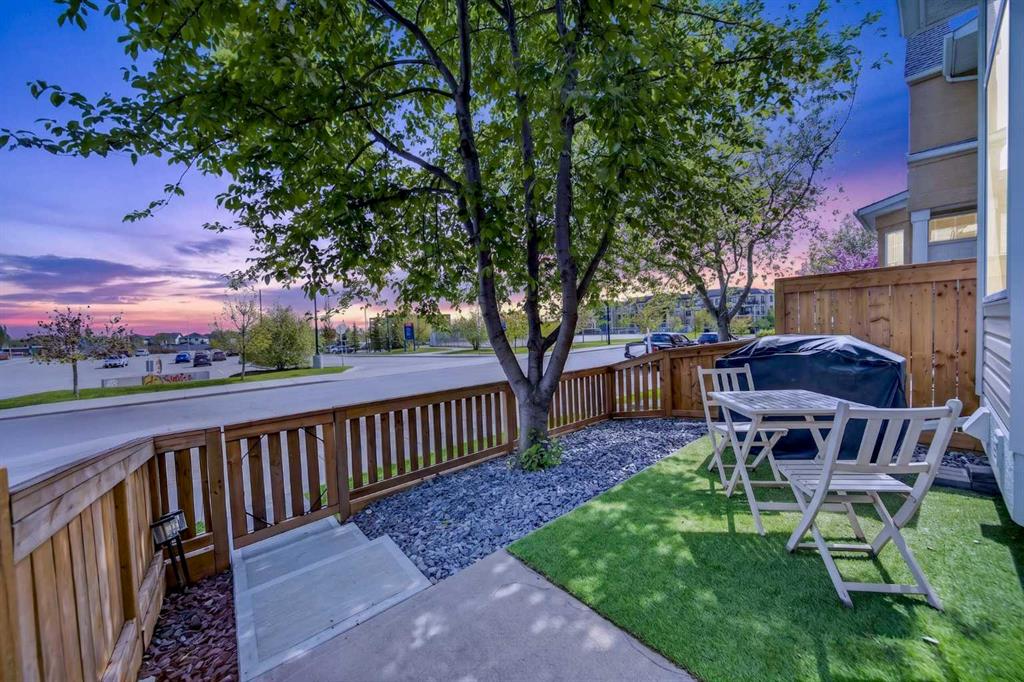 203 McKenzie Towne Gate SE photo 4