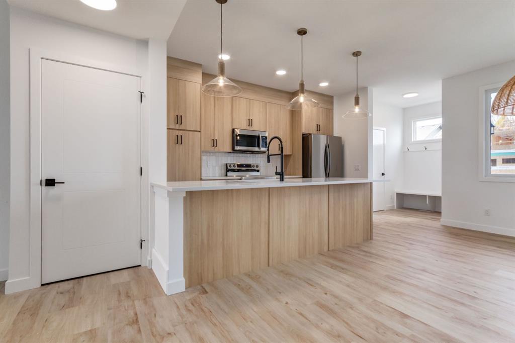 764 Sora Boulevard SE photo 4