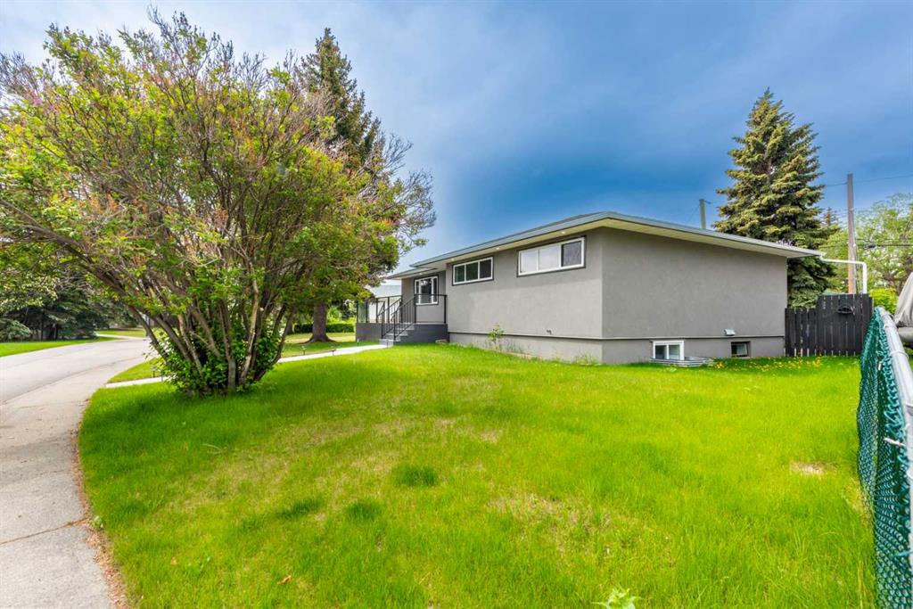 45 Westover Drive SW photo 3