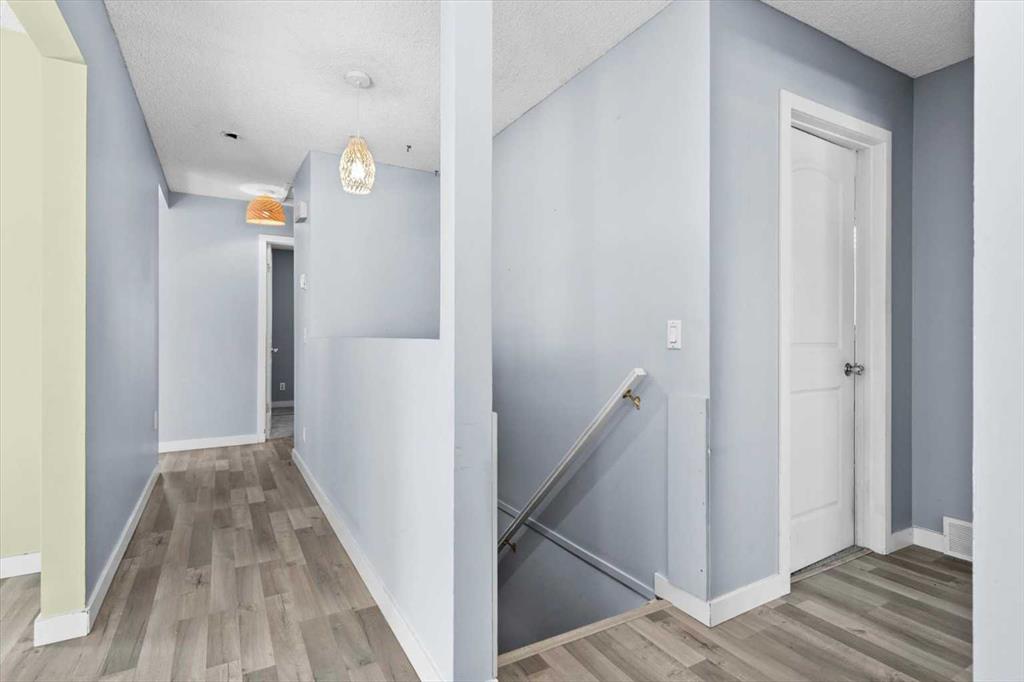 72 Marquis Place SE photo 5