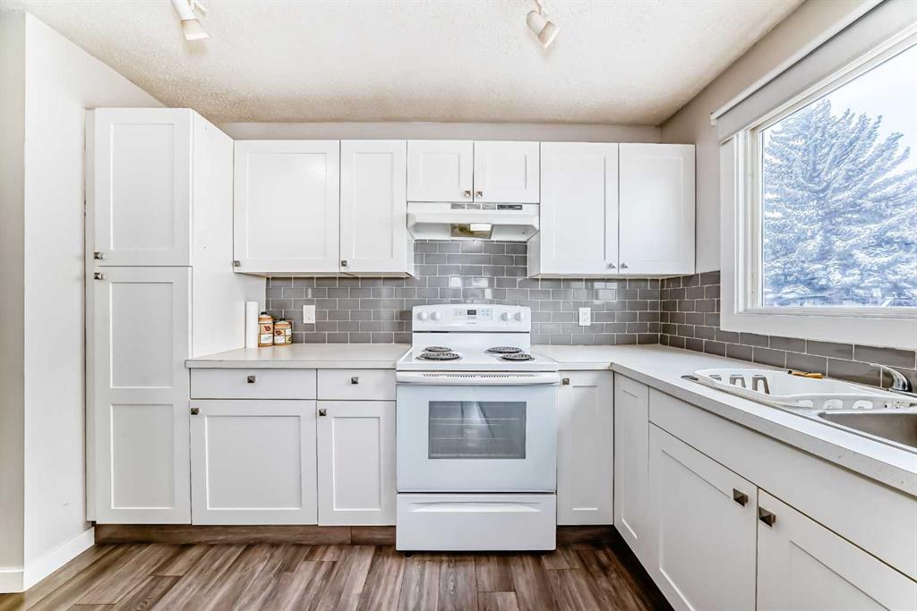 3745 Fonda Way SE #25 photo 3