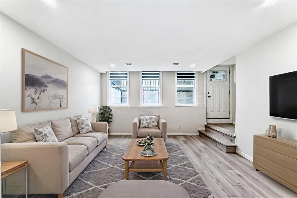 152 Cranbrook Square SE photo 4