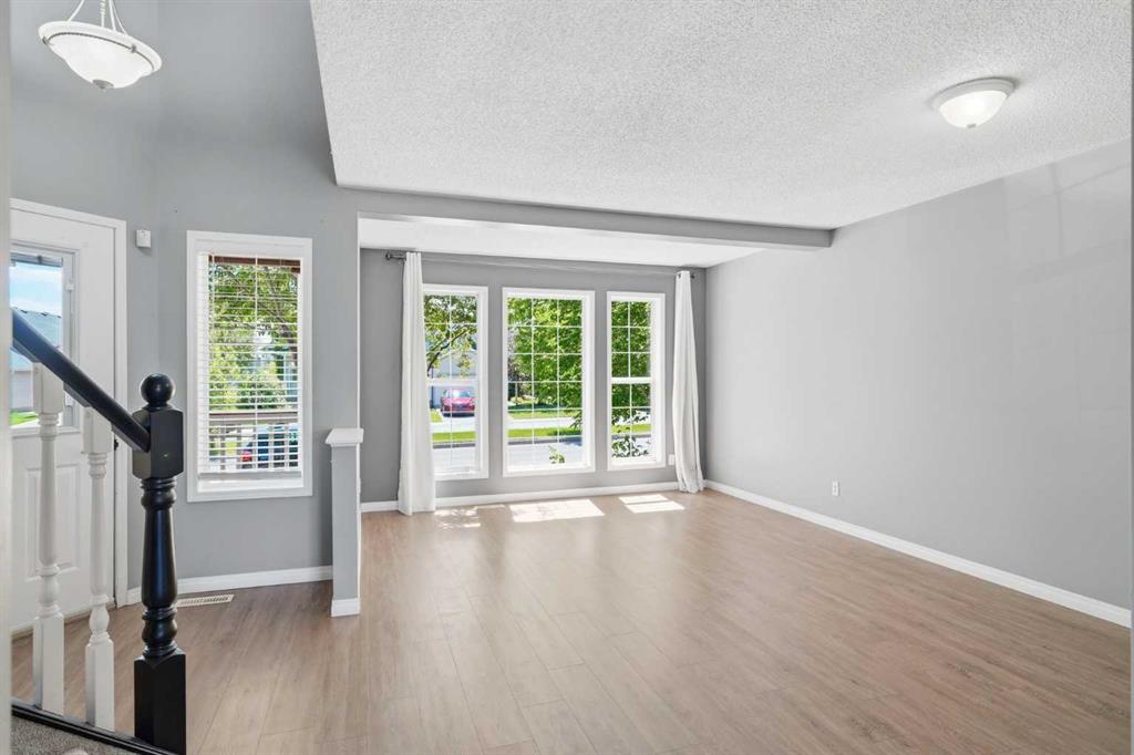 20 Coventry Way NE photo 5