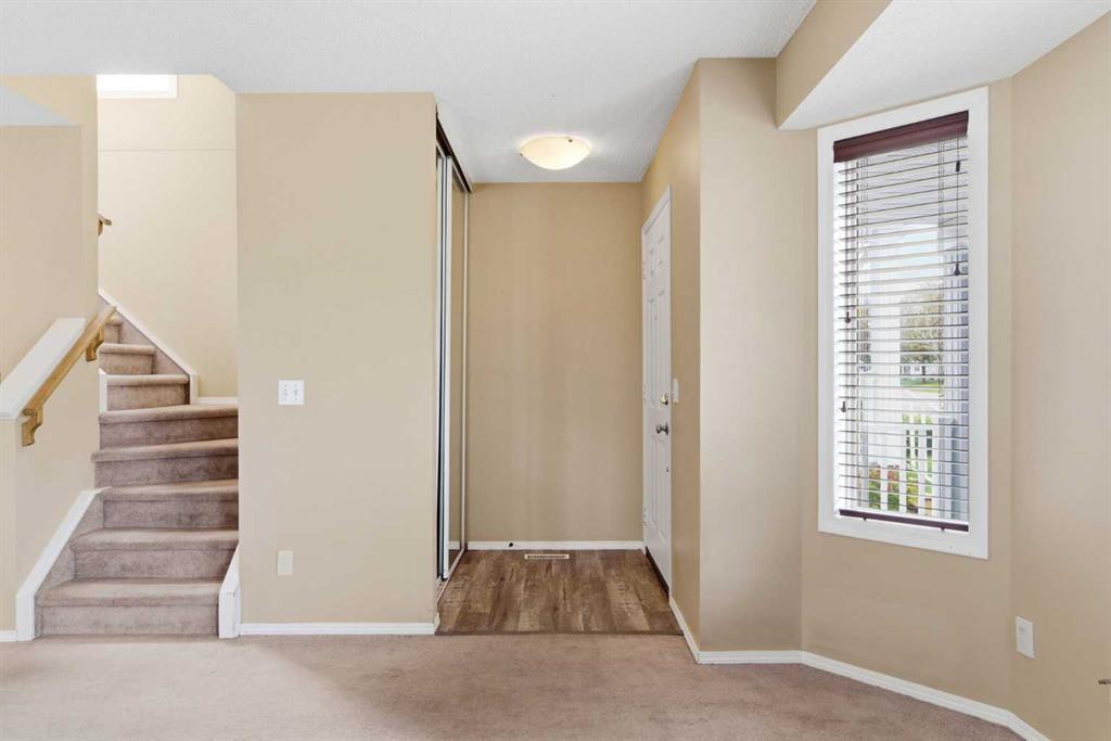 109 Arbour Wood Mews NW photo 2