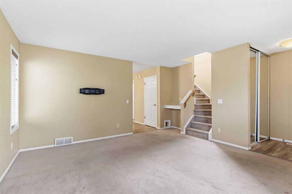 109 Arbour Wood Mews NW photo 4