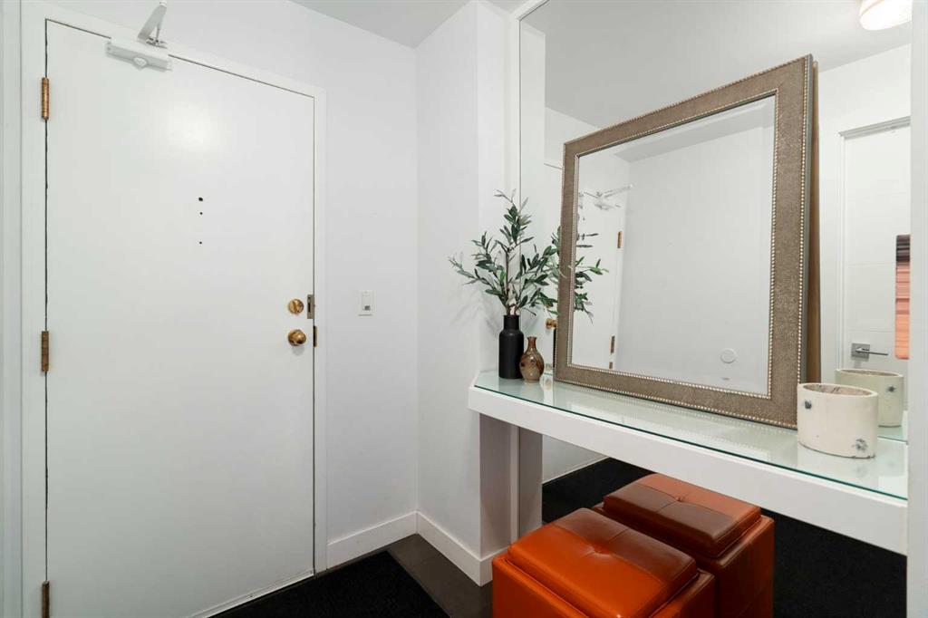 225 25 Avenue SW #902 photo 5