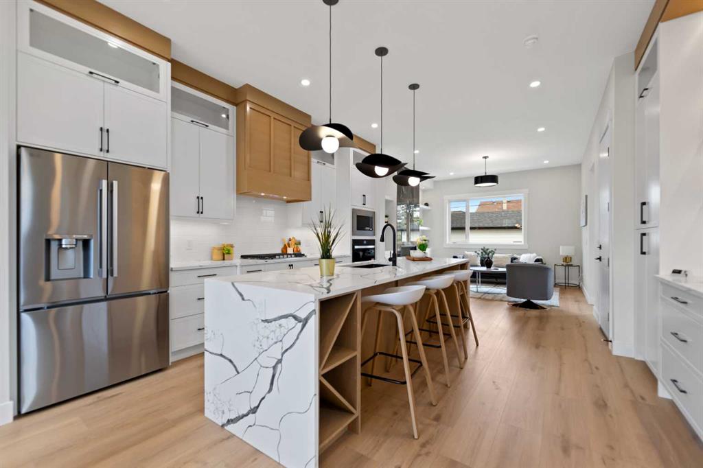 8106 47 Avenue NW photo 5