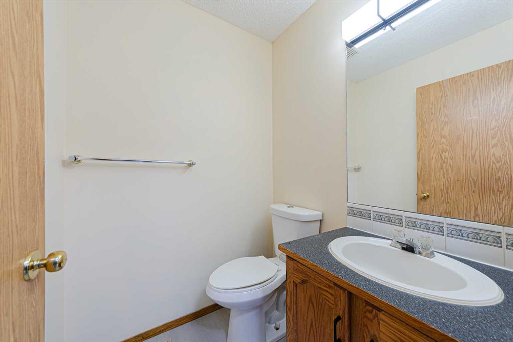 88 Country Hills Villas NW photo 3